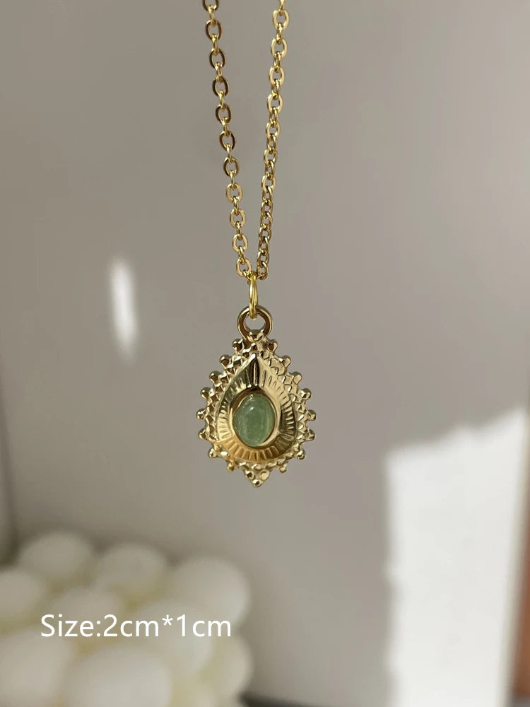 Daisy Natural Stone Hollow Eyes Pendant Water Drop