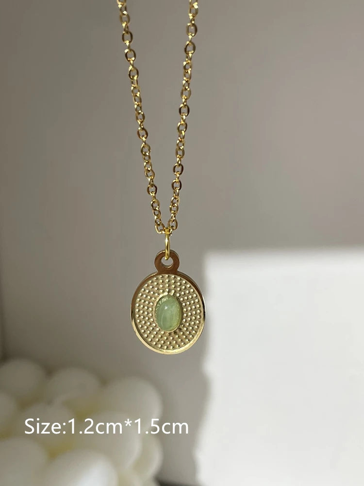 Daisy Natural Stone Hollow Eyes Pendant Water Drop