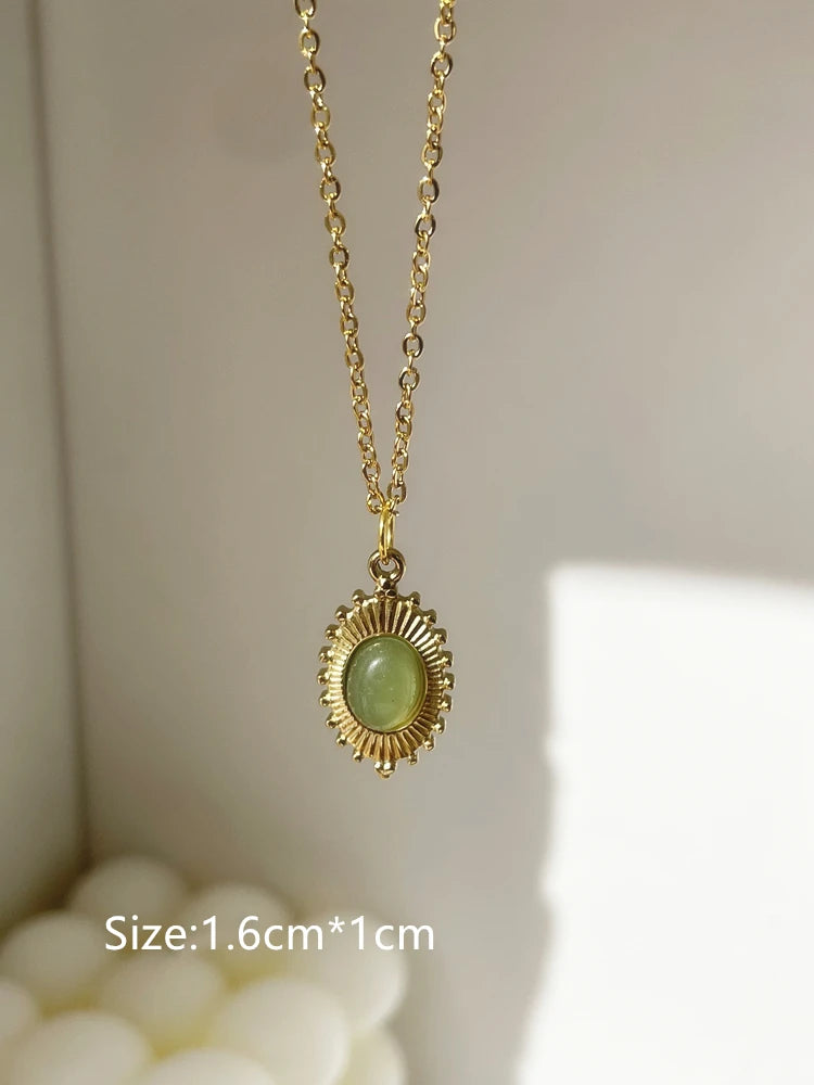 Daisy Natural Stone Hollow Eyes Pendant Water Drop