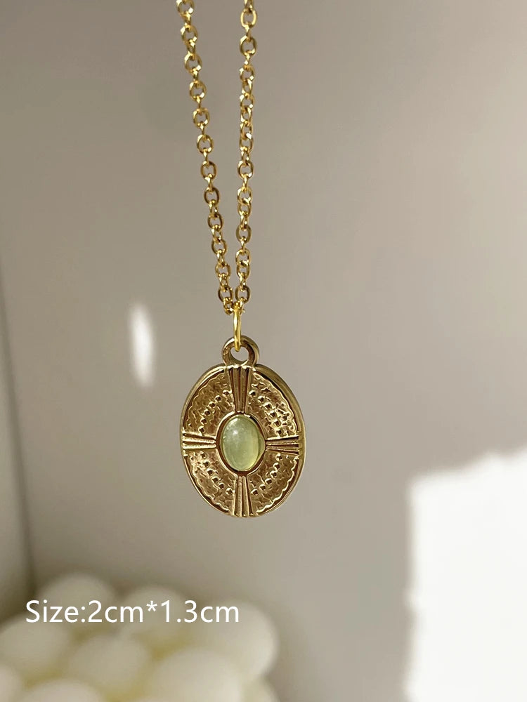 Daisy Natural Stone Hollow Eyes Pendant Water Drop