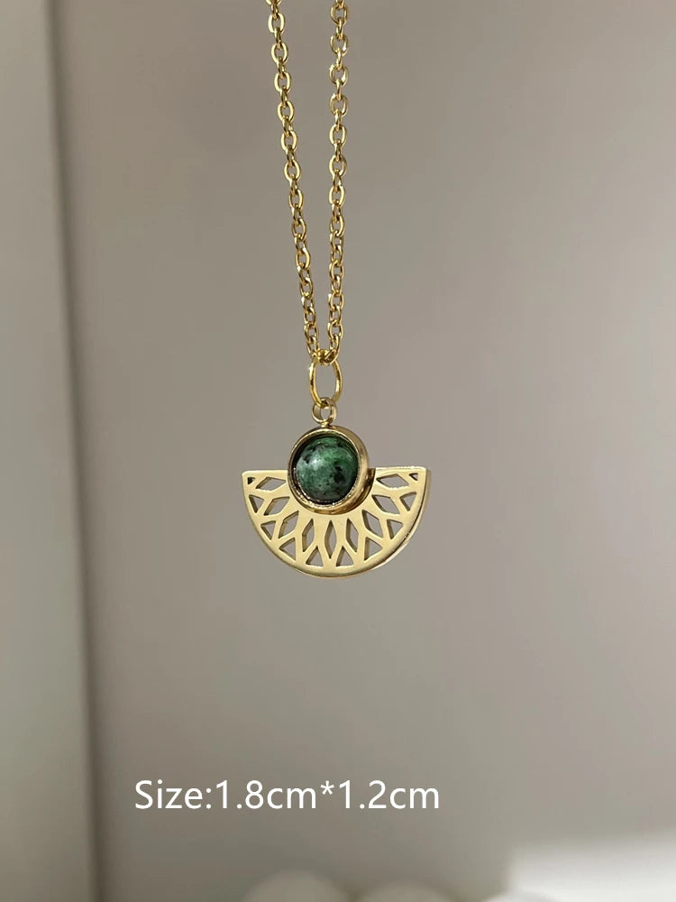 Daisy Natural Stone Hollow Eyes Pendant Water Drop