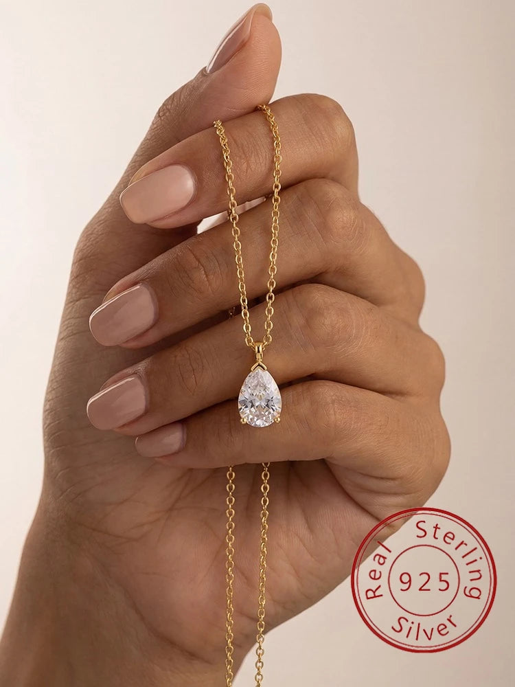 925 Sterling Silver Vertical Pear Shape Zircon Necklace