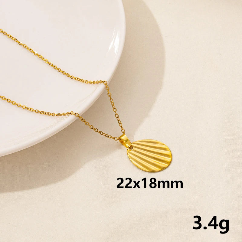 Minimalist Stainless Steel Round Hollow Texture Pendant Necklace Gold Plated