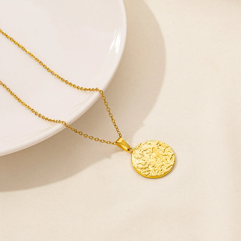 Minimalist Stainless Steel Round Hollow Texture Pendant Necklace Gold Plated
