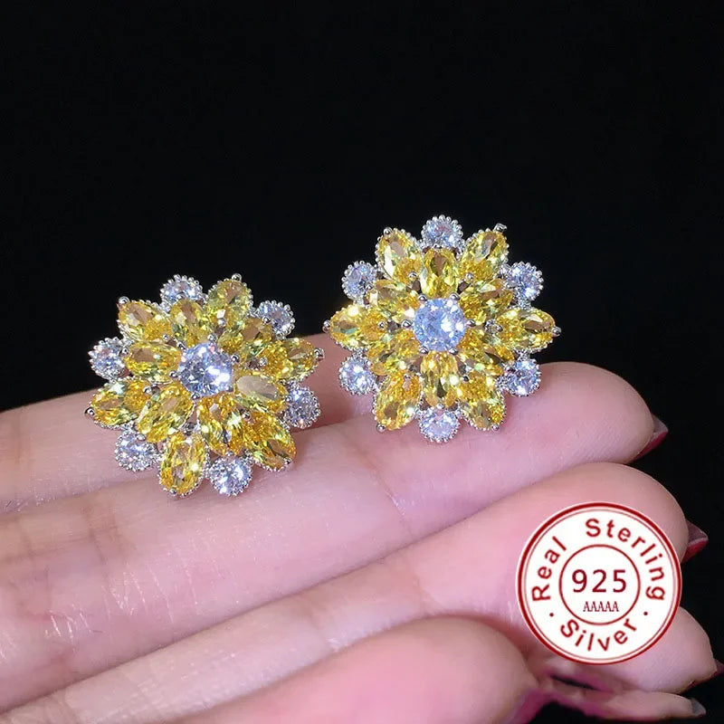 Cubic Zirconia 925 Silver Needle Stud Flower