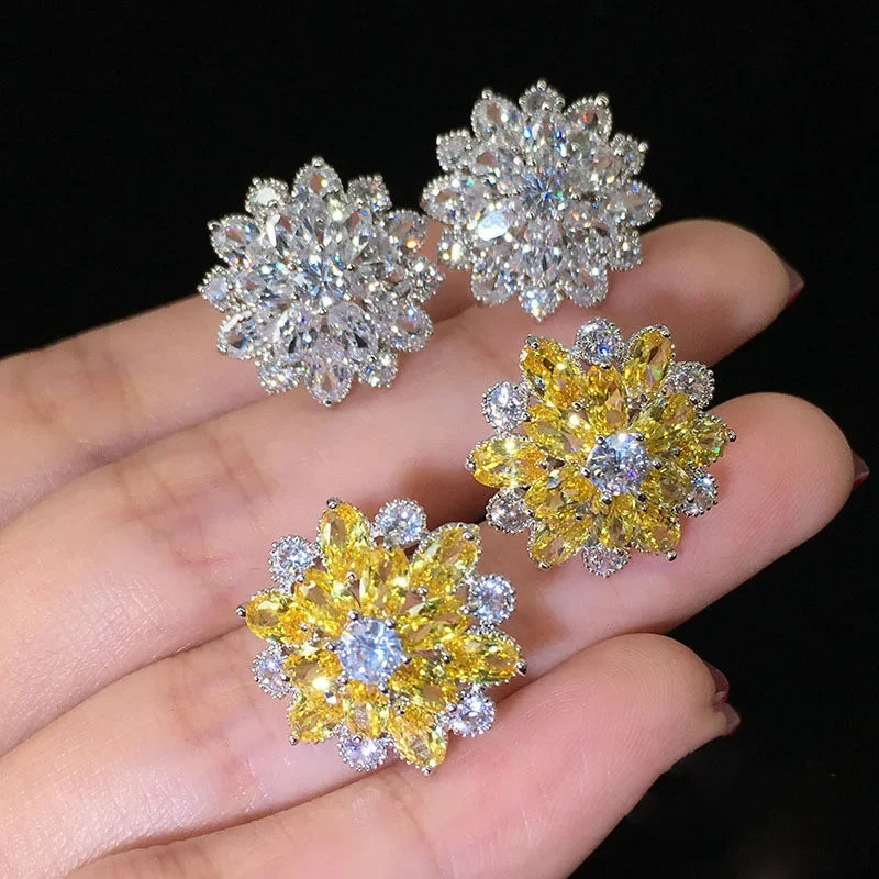 Cubic Zirconia 925 Silver Needle Stud Flower