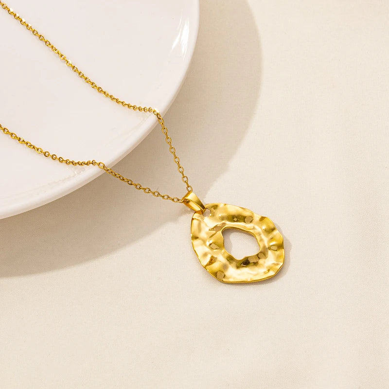 Minimalist Stainless Steel Round Hollow Texture Pendant Necklace Gold Plated