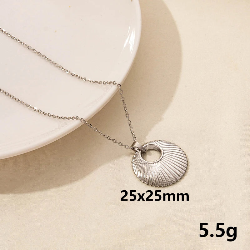 Minimalist Stainless Steel Round Hollow Texture Pendant Necklace Gold Plated