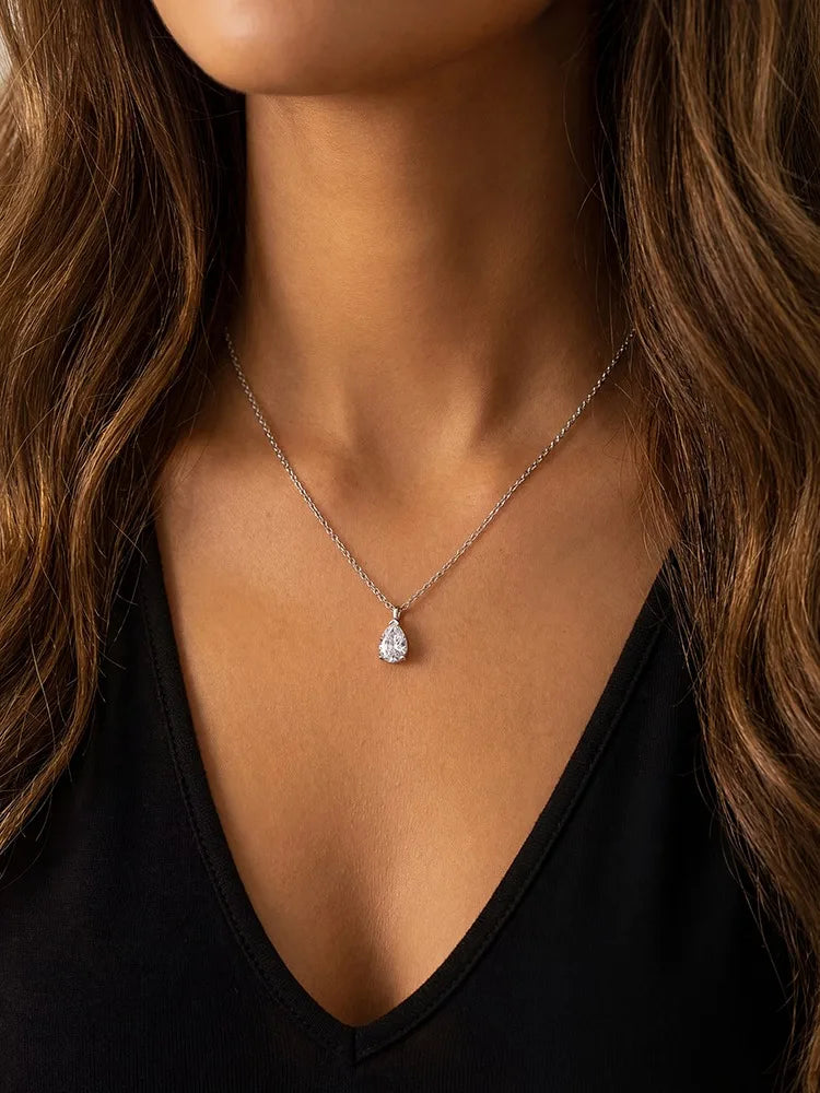 925 Sterling Silver Vertical Pear Shape Zircon Necklace