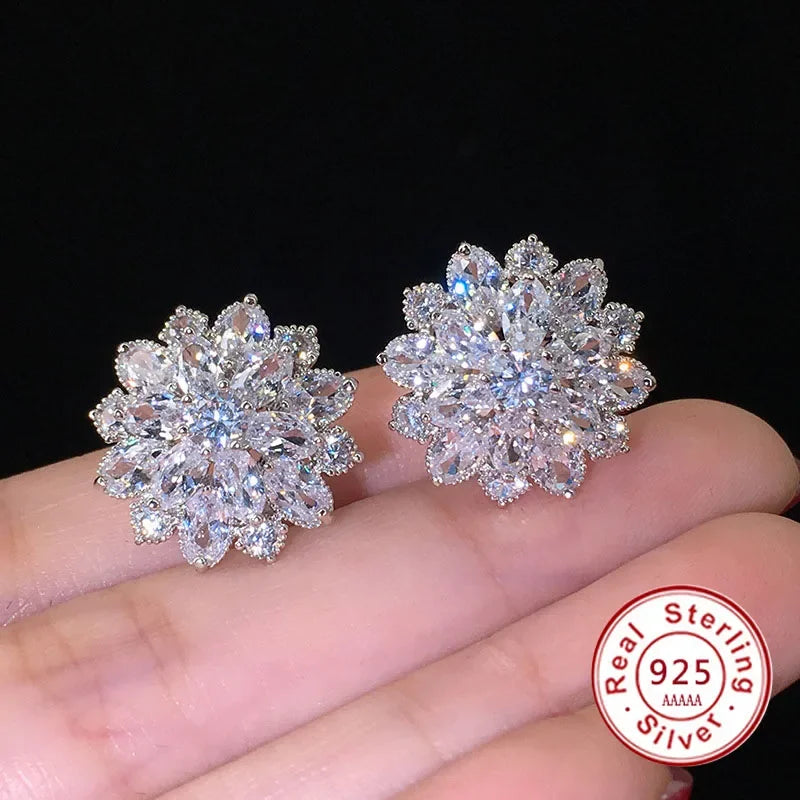 Cubic Zirconia 925 Silver Needle Stud Flower