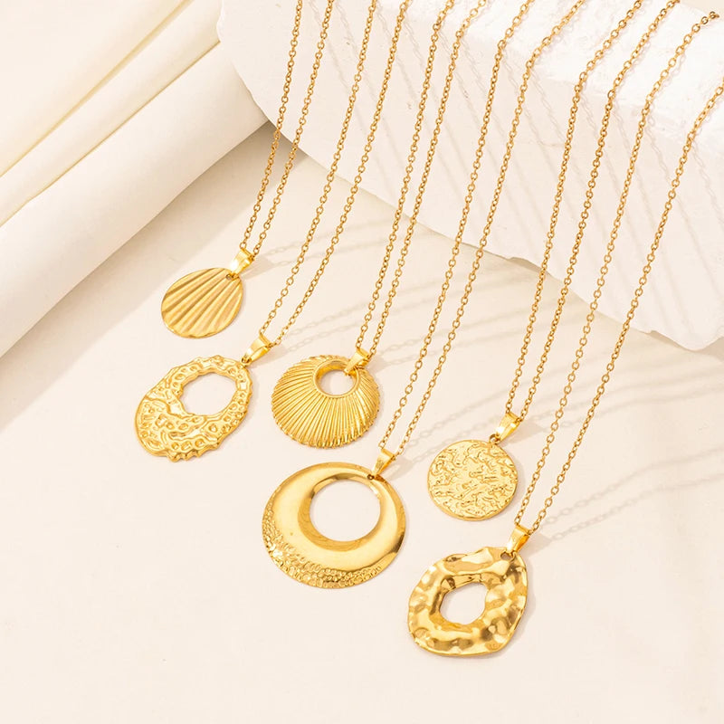 Minimalist Stainless Steel Round Hollow Texture Pendant Necklace Gold Plated