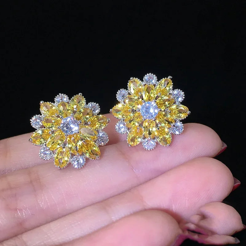 Cubic Zirconia 925 Silver Needle Stud Flower